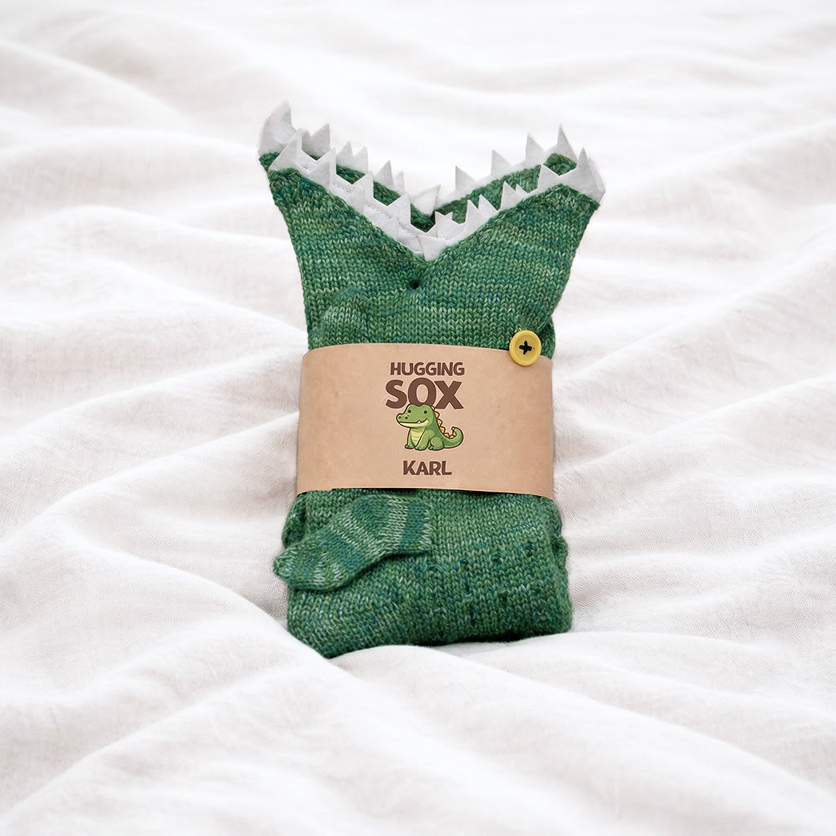 HuggingSox - Karl das Krokodil Socken in der original Hugging Sox Verpackung. Süße Tiersocke, schön verpackt als Geschenk